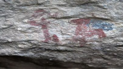 Beşparmak Dağları'nda 8 Bin Yıllık Kaya Resimleri Bulundu