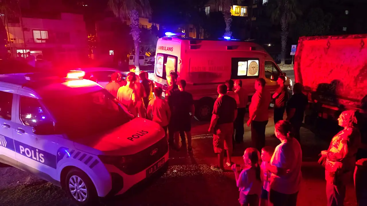 Milas’ta Sokak Ortasında Bıçaklı Tartışma: 5 Yaralı