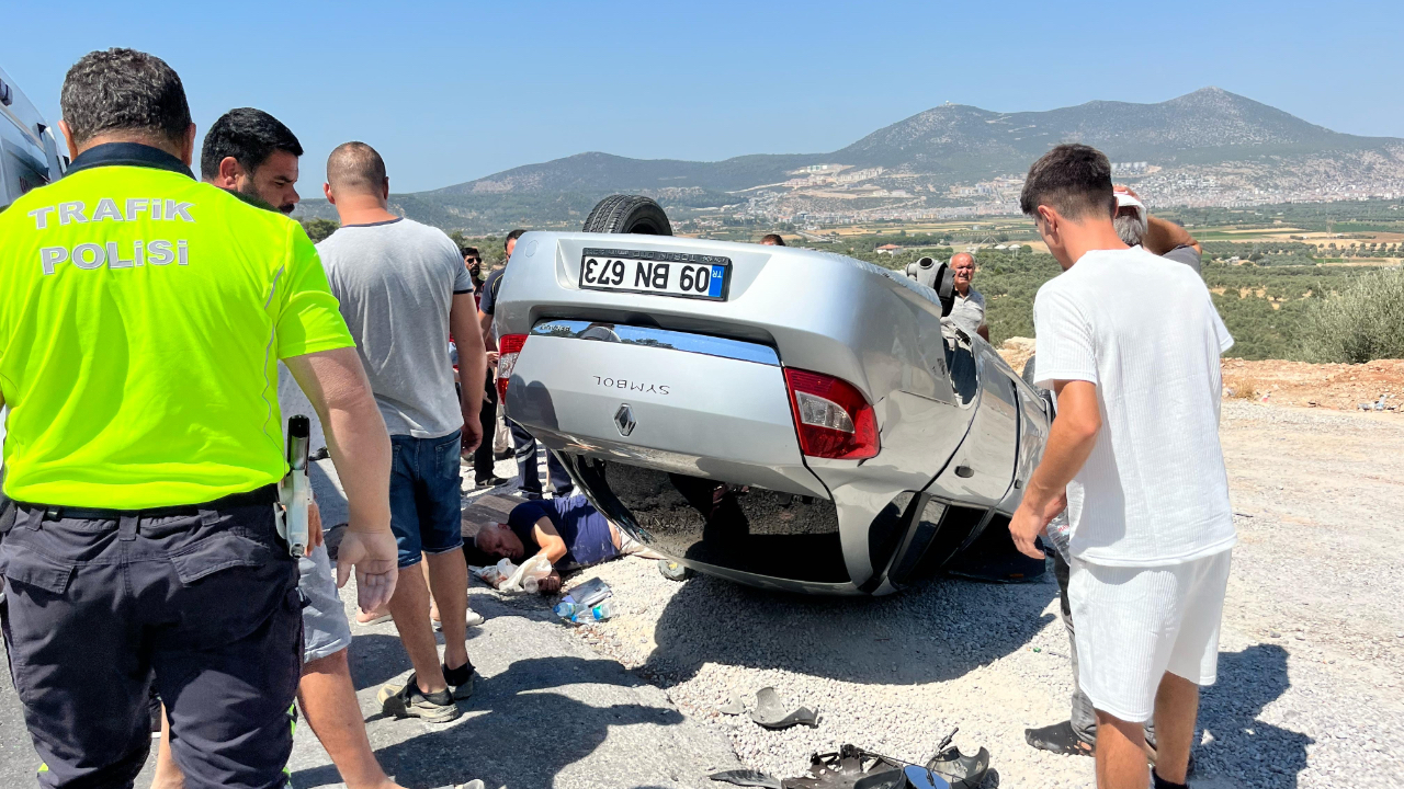 Milas’ta Lastik Patlaması Sonucu Kaza: 3 Yaralı
