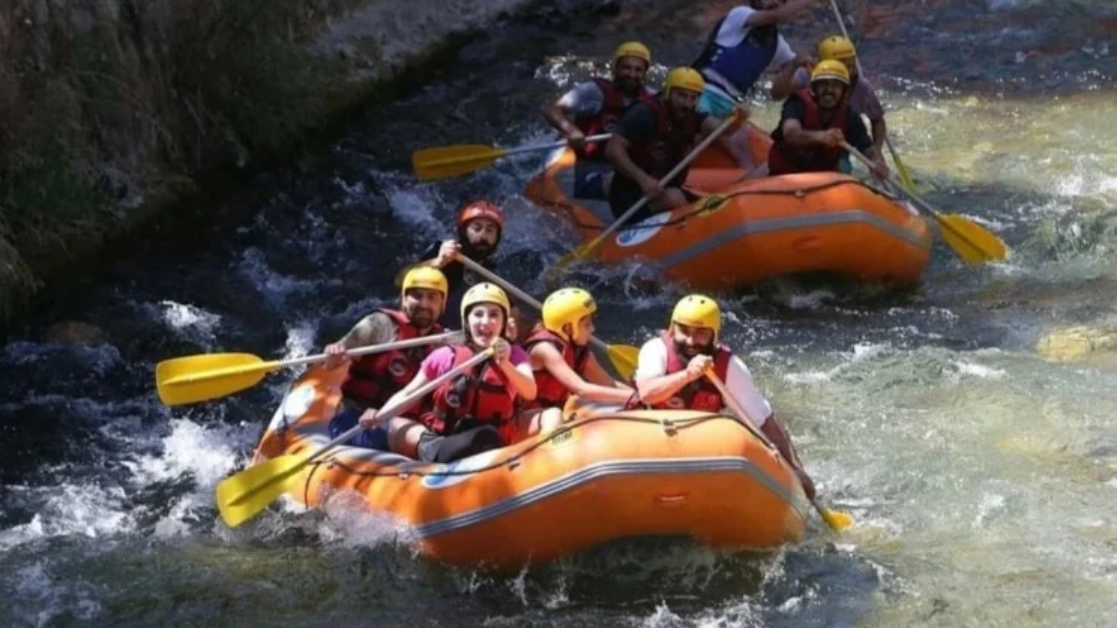Raftingte Sapık Var
