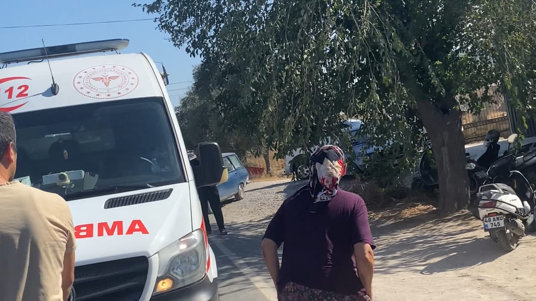 Labranda Yolu Üzerinde Otomobil ve Motosiklet Çarpıştı