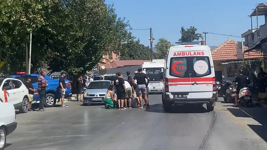 Tabakane Caddesi&#039;nde Kaza: Motosikletler Çarpıştı 2 Kişi Yaralandı