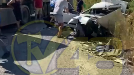 Milas-ören Yolunda Tır İle Otomobil Çarpıştı: 3 Yaralı