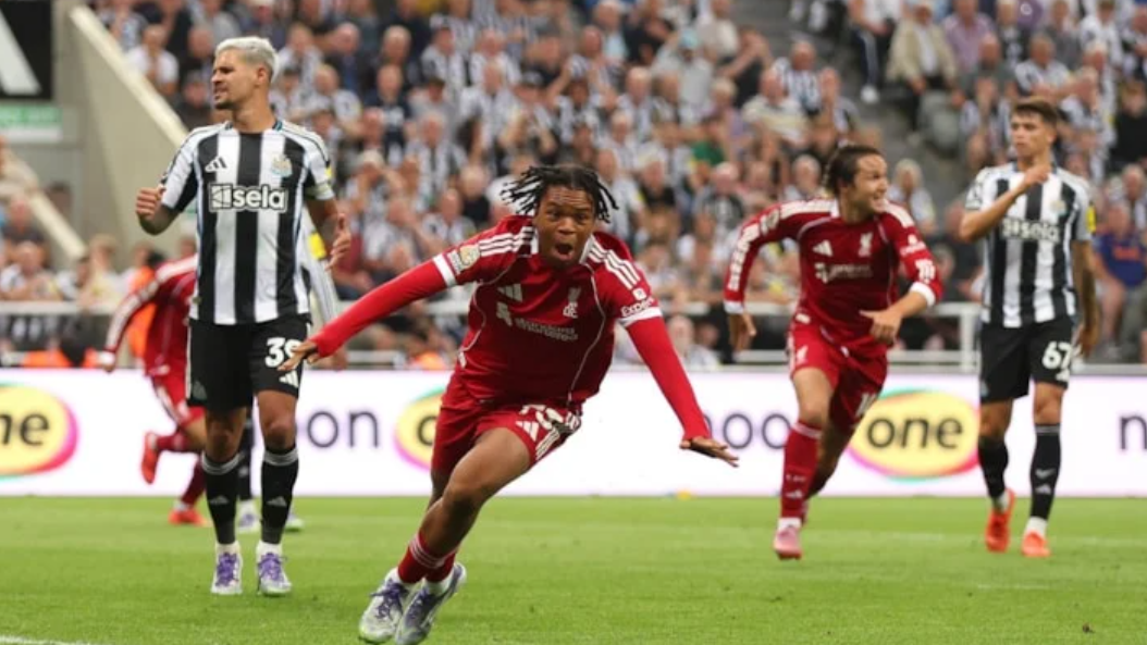 16 Yaşındaki Çocuk 90+10&#039;da Attı! Tribünler Yıkıldı