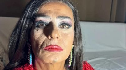 Yaptığı Makyaj Beğenilmeyince Hayranları Photoshop Yaptı