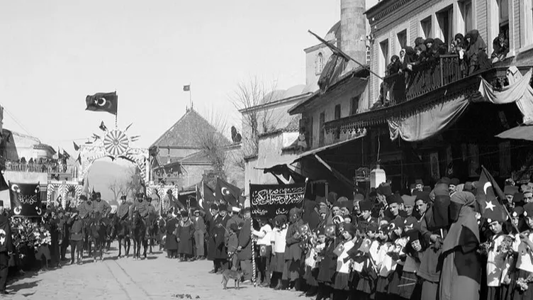 9 Eylül İzmir&#039;in Kurtuluşu Kutlu Olsun