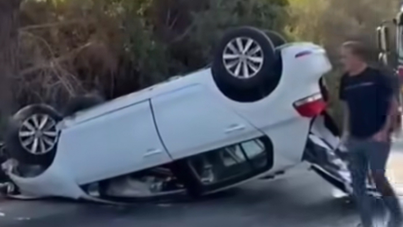 Milas’ın Boğaziçi Mahallesi’nde Takla Atan Otomobilde 2 Yaralı