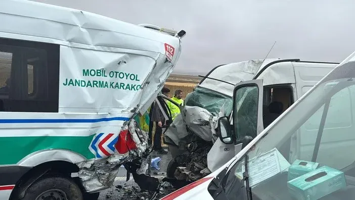 Aksaray&#039;da feci kaza! 2 askerimiz şehit oldu...