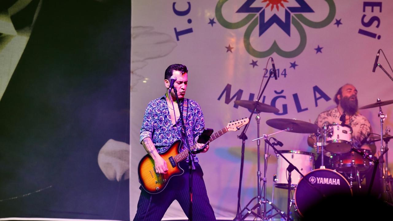 25. ULUSLARARASI ÖLÜDENİZ HAVA OYUNLARI FESTİVALİ’NDE UMUT KAYA COŞKUSU