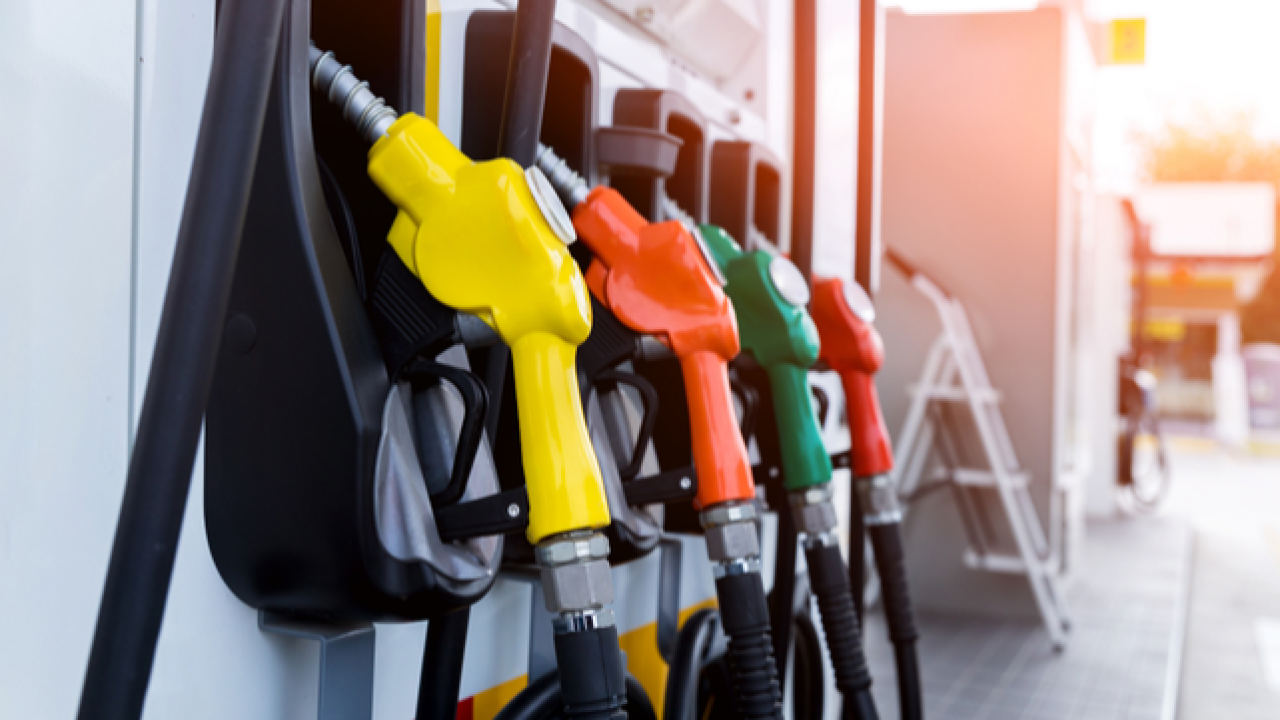 Akaryakıta bu gece yarısı çifte indirim geliyor