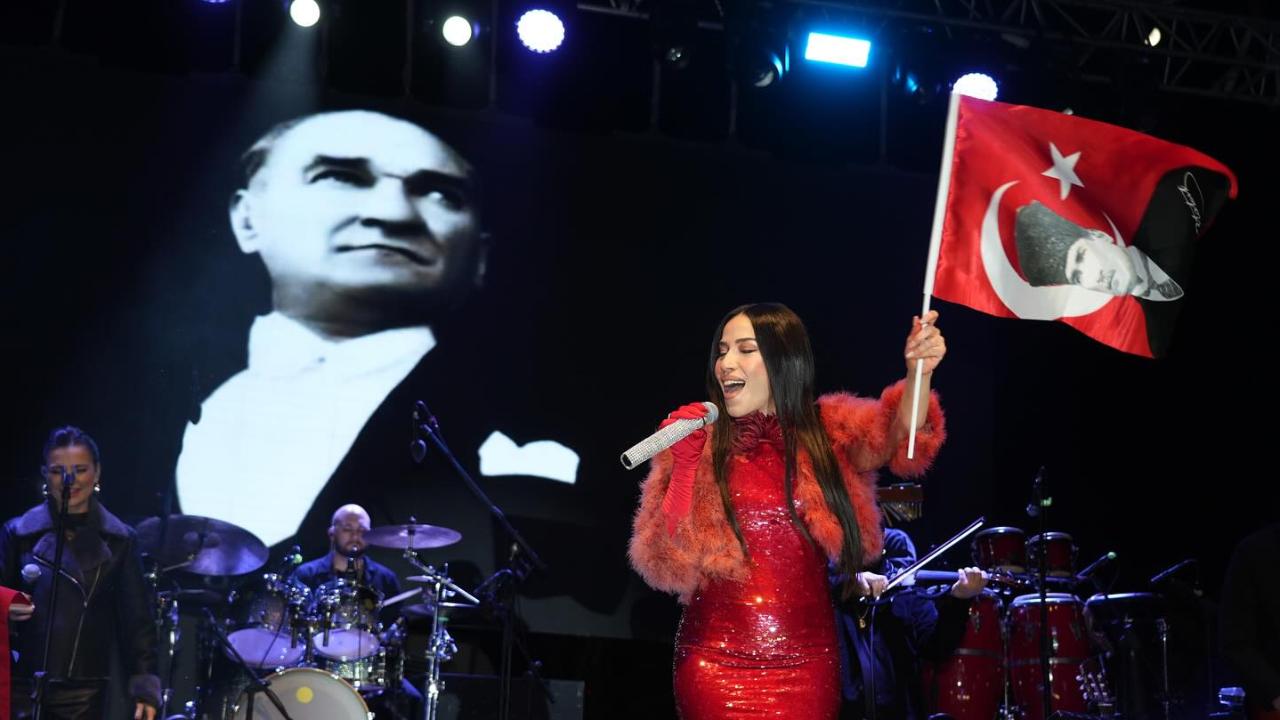 CUMHURİYETİN 102. YILI MİLAS’TA COŞKUYLA KUTLANDI