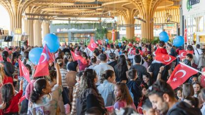 Cumhuriyet’in 102. yılı Rüya 48 Outlet AVM'de coşkuyla kutlandı