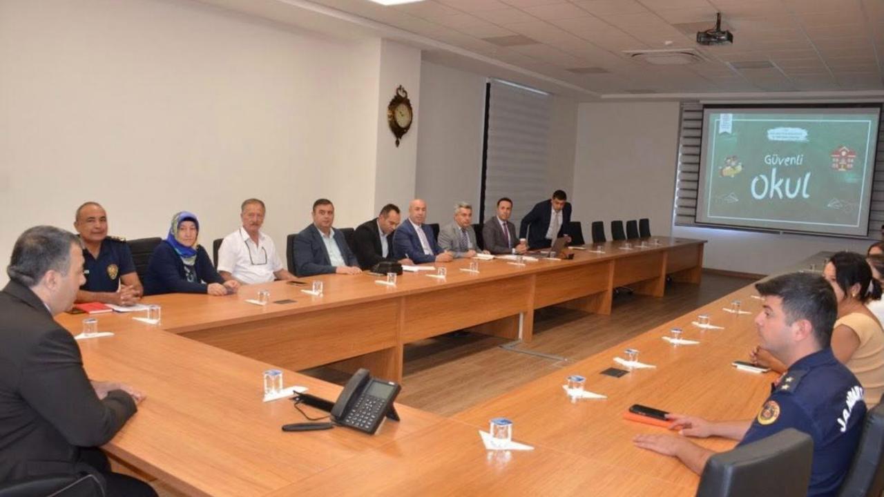 Dalaman’da 2025-2026 Eğitim Yılı İçin Okul Güvenliği Toplantısı Yapıldı