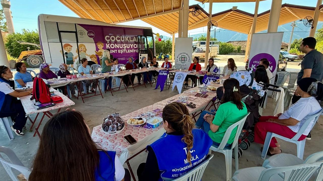 Gezici Dayanışma Otobüsü Ortaca’da Kadınlar Ve Çocuklarla Buluştu