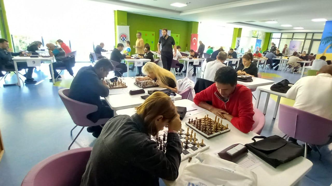 GÖRME ENGELLİ SPORCULARDAN ULUSLARARASI SATRANÇ ARENASINDA GURURLANDIRAN KATILIM