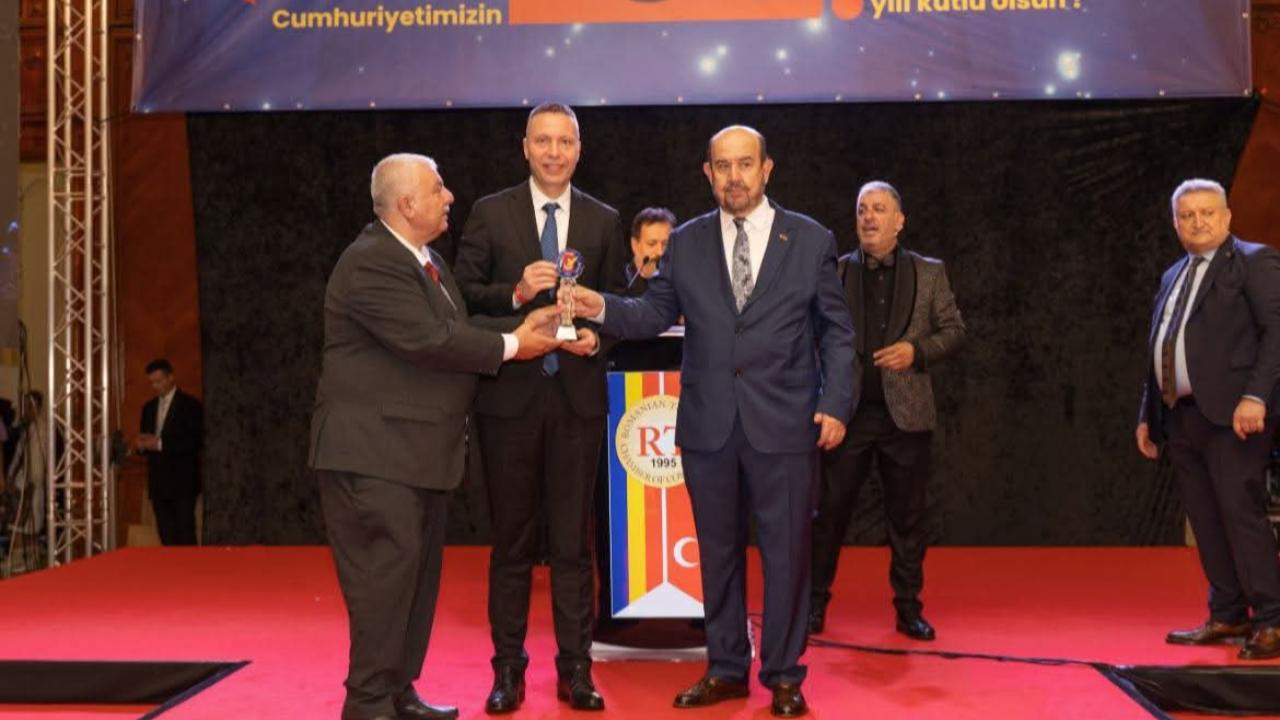 Milas Kaymakamı Mustafa Ünver Böke, “Yılın Kaymakamı” Ödülünü Aldı