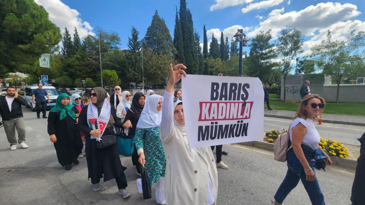 Muğla’da AK Partili Kadınlardan Gazze İçin Sessiz Çığlık Eylemi