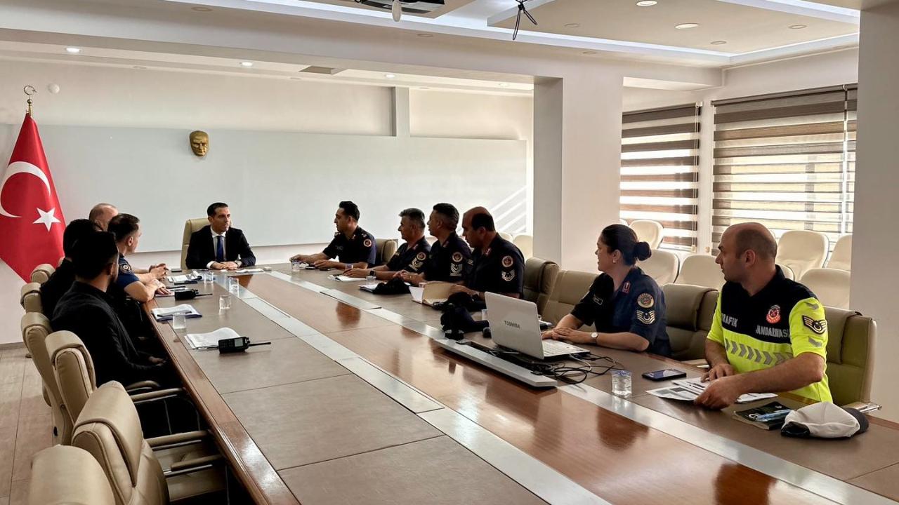 ORTACA’DA ASAYİŞ VE SPOR GÜVENLİĞİ TOPLANTISI YAPILDI