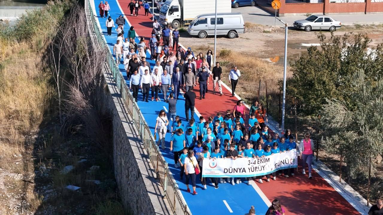 SEYDİKEMER’DE DÜNYA YÜRÜYÜŞ GÜNÜ ETKİNLİĞİ DÜZENLENDİ