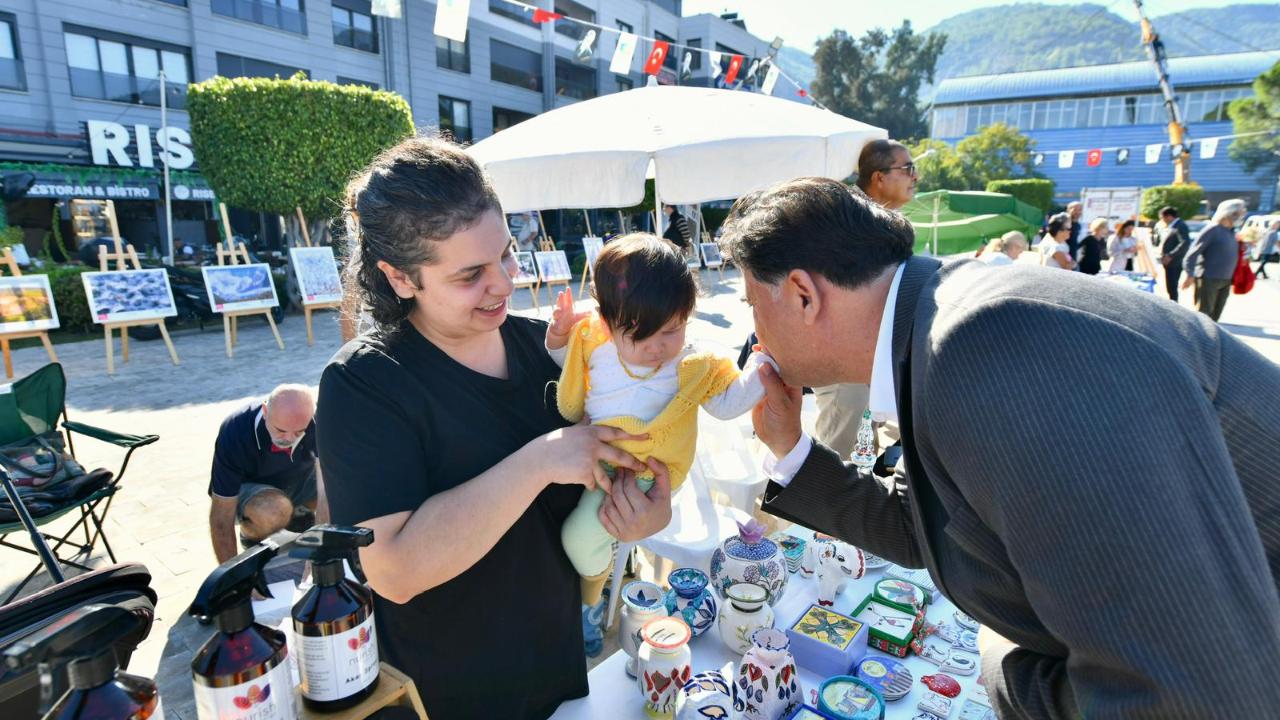 “Yerel Üretim Pazarı” stantlarının açılması ile başladı.