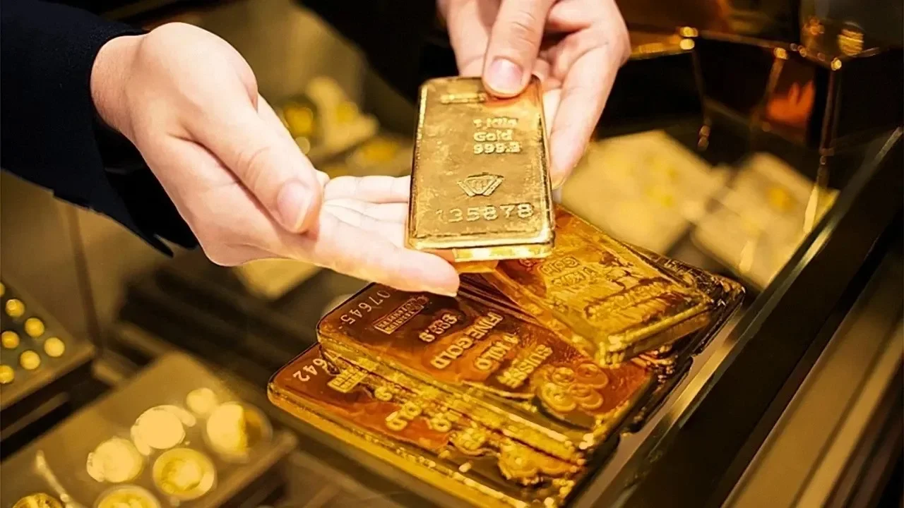 Altın Fiyatlarında Sert Dalgalanma: Yeni Haftaya Düşüş Hakim