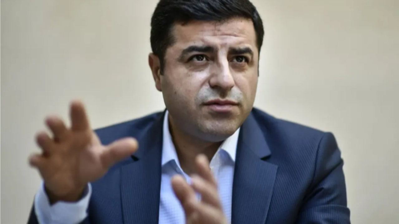 Bahçeli’nin Çağrısının Ardından Selahattin Demirtaş’tan İlk Açıklama: “Önce Silahlar Kalıcı Olarak Aradan Çıkacak”