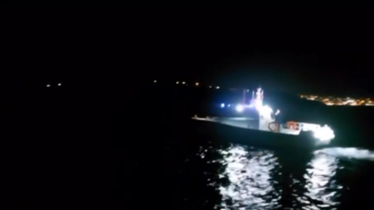 Bodrum’da Sığlık Alanda Karaya Oturan Tekne Kurtarıldı