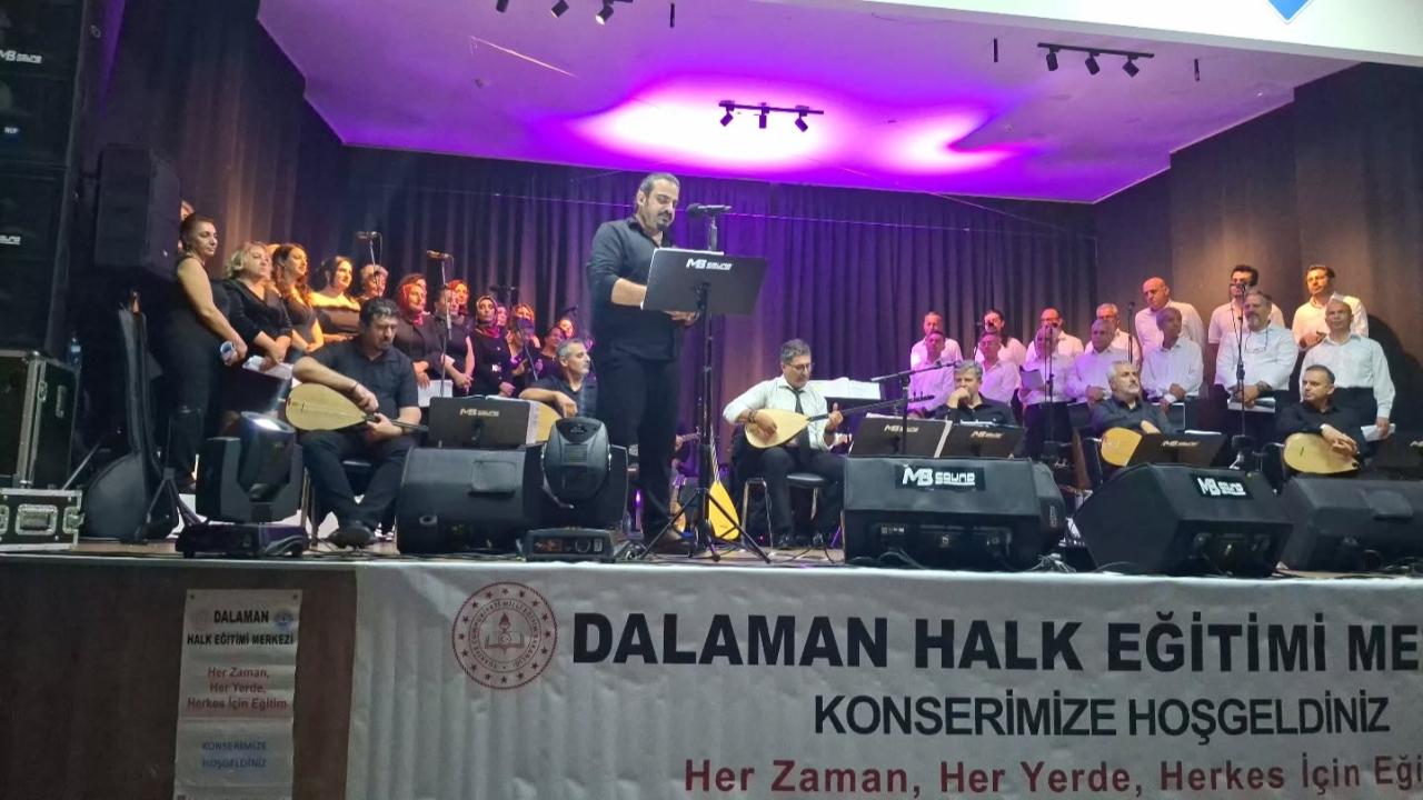 DALAMAN’DA 24 KASIM ÖĞRETMENLER GÜNÜ ÖZEL KONSERİ YOĞUN İLGİ GÖRDÜ