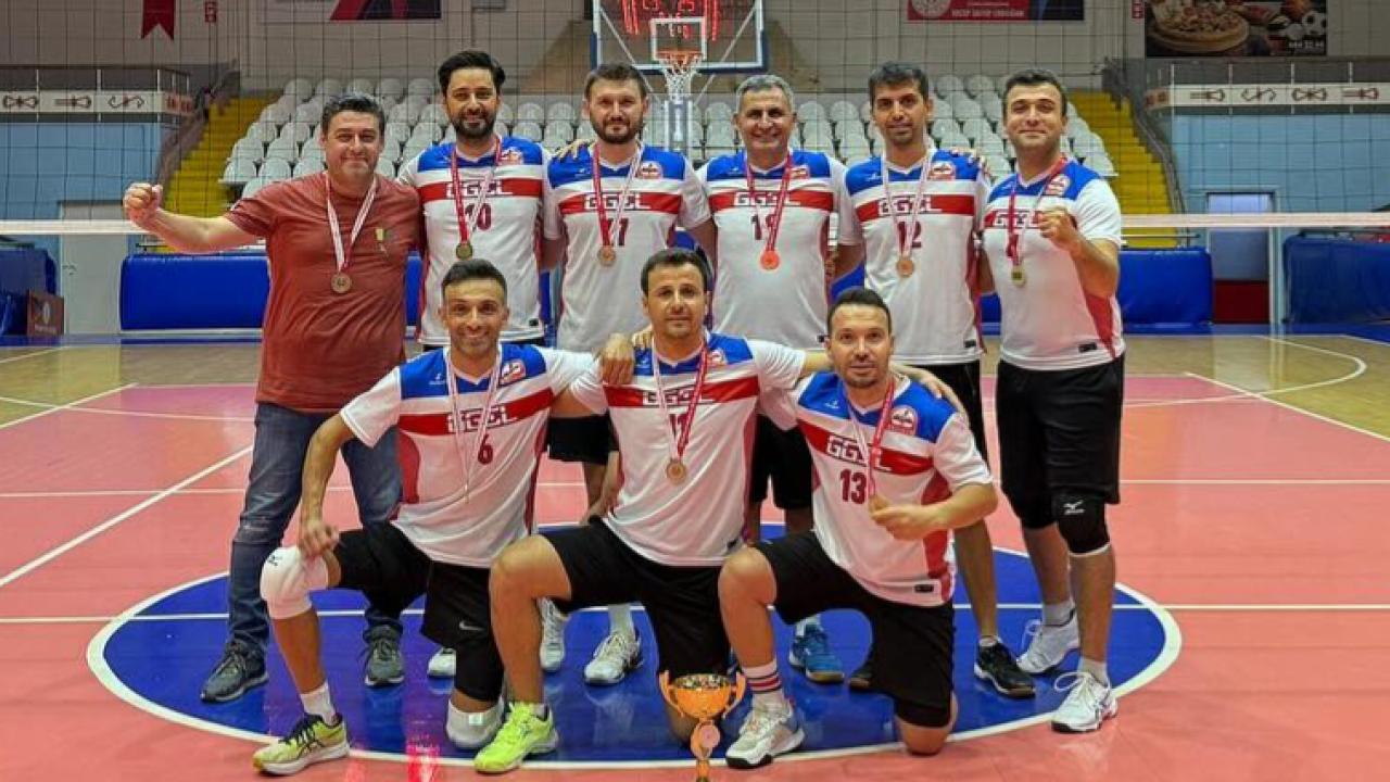 FETHİYE KAYMAKAMLIĞI ERKEK VOLEYBOL TAKIMI EGE BÖLGESİ ŞAMPİYONU OLDU!