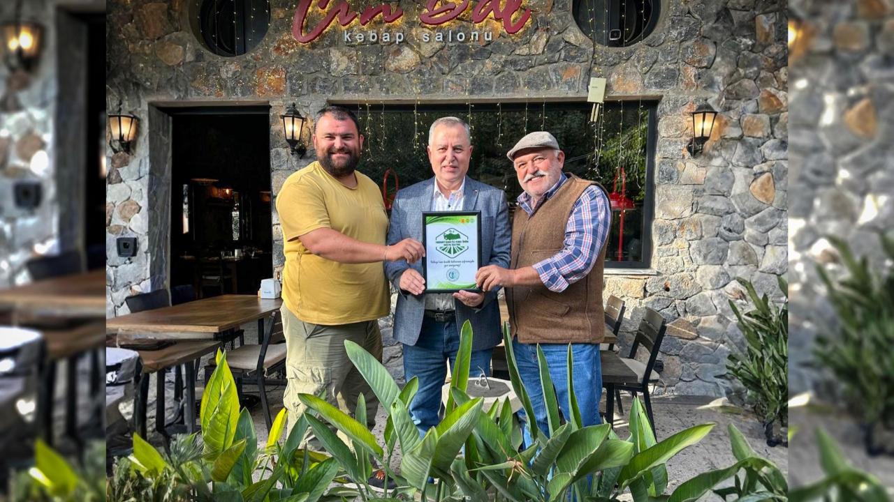 FETHİYE’DE YEREL ÜRÜN DOSTU İŞLETMELERE BELGELERİ TESLİM EDİLDİ