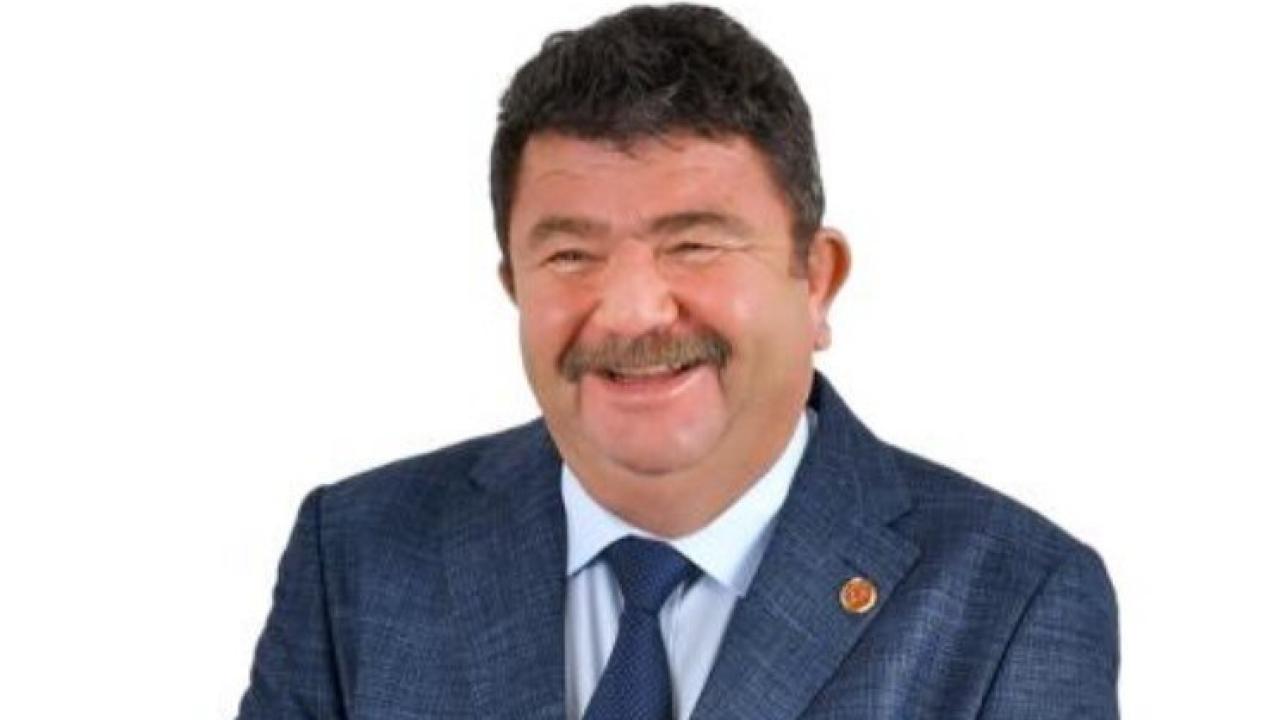 MEHMET HİKMET SELÇUK’TAN STK’LARA ELEŞTİRİ: “SİYASALLAŞTILAR, KOLTUKLARA YAPIŞTILAR”