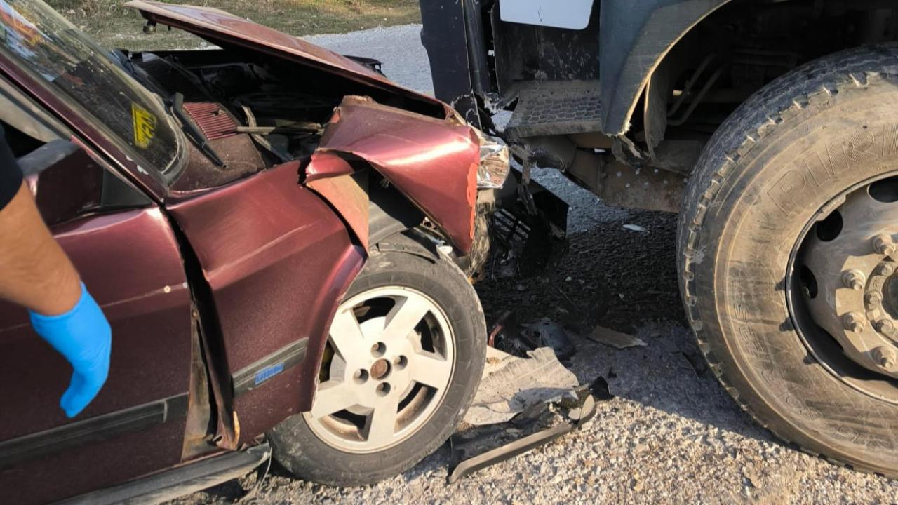 Milas’ta Beton Mikseri ile Otomobil Çarpıştı: 4 Yaralı