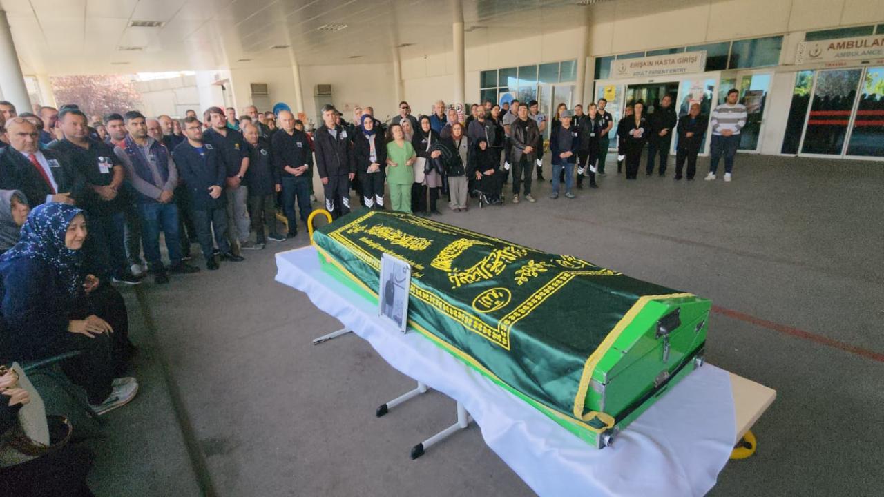 Muğla Eğitim Araştırma Hastanesi Personeli Ekrem Şababoğlu, Dualarla Son Yolculuğuna Uğurlandı