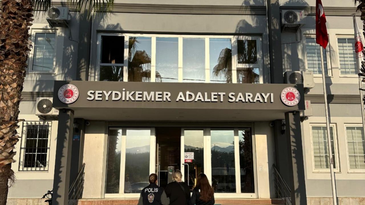 MUĞLA’DA 68 YIL HAPİS CEZASI BULUNAN 2 FİRARİ SUÇLU YAKALANDI