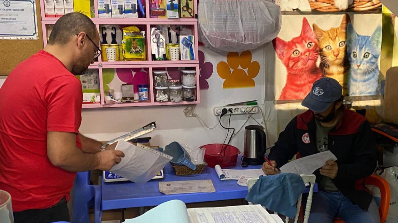 ORTACA’DA EV VE SÜS HAYVANI SATIŞ YERLERİNE DENETİM