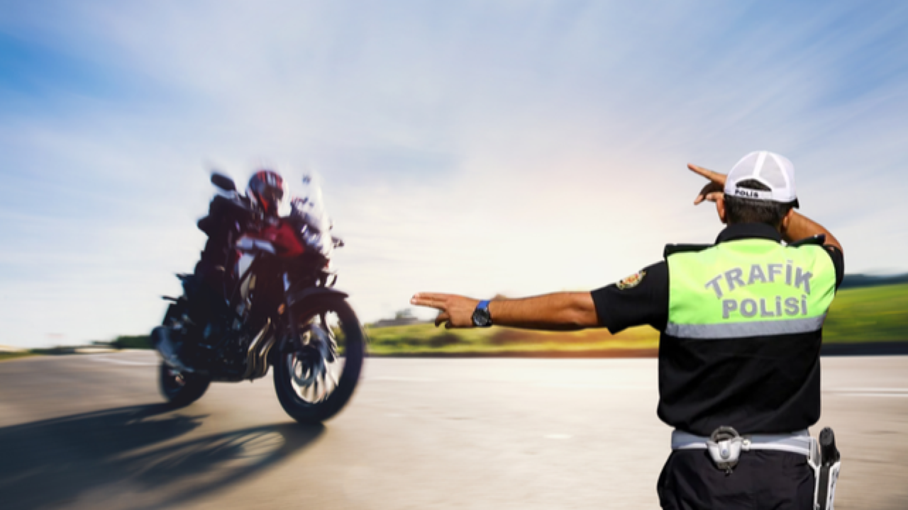 Sürücüler Dikkat! Yeni Trafik Kuralları Yürürlüğe Girdi