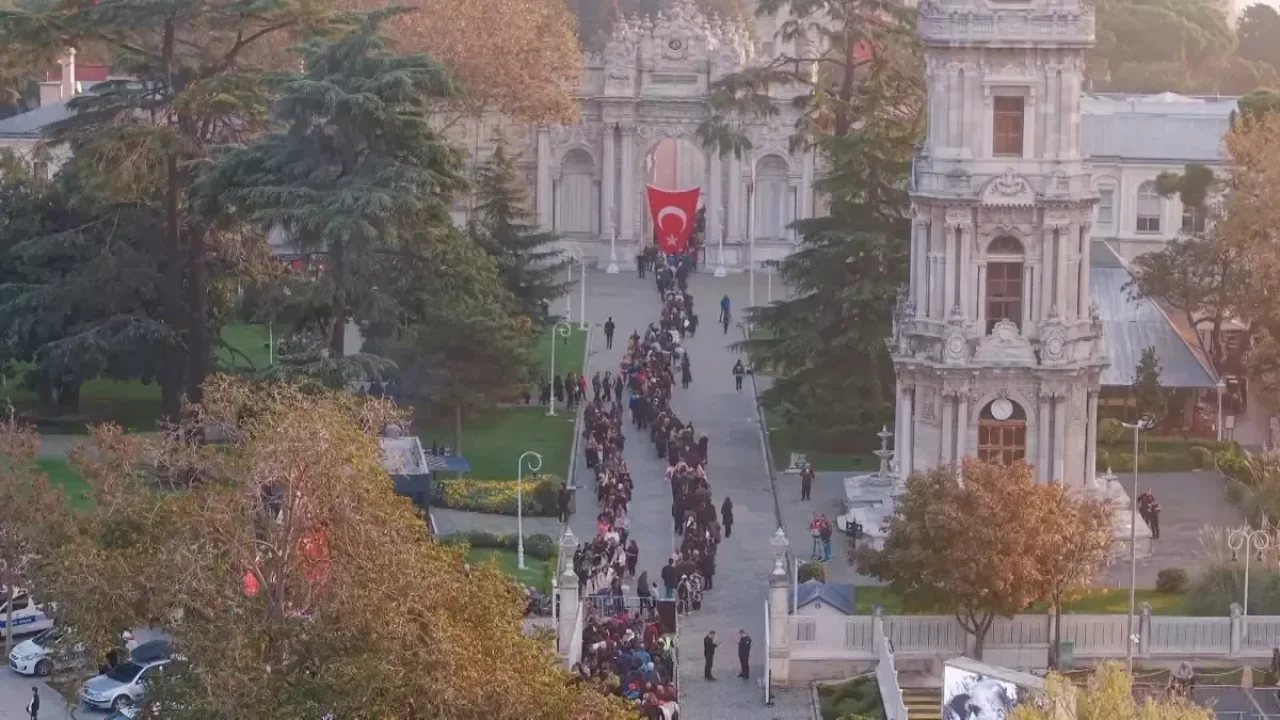 Türkiye, Atatürk’ü Ebediyete İntikalinin 87’nci Yılında Saygıyla Andı