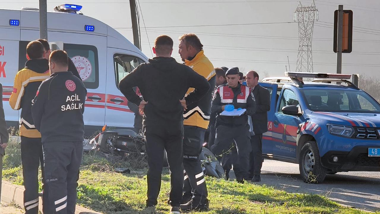 Ambulans şoförü kazada hayatını kaybetti