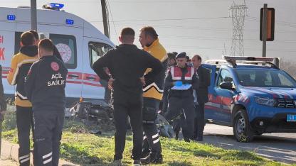 Ambulans şoförü kazada hayatını kaybetti