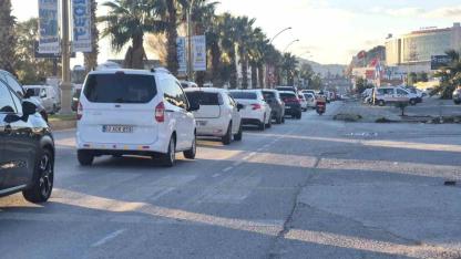 Bodrum’da Yılbaşı Yoğunluğu Trafiği Kilitledi