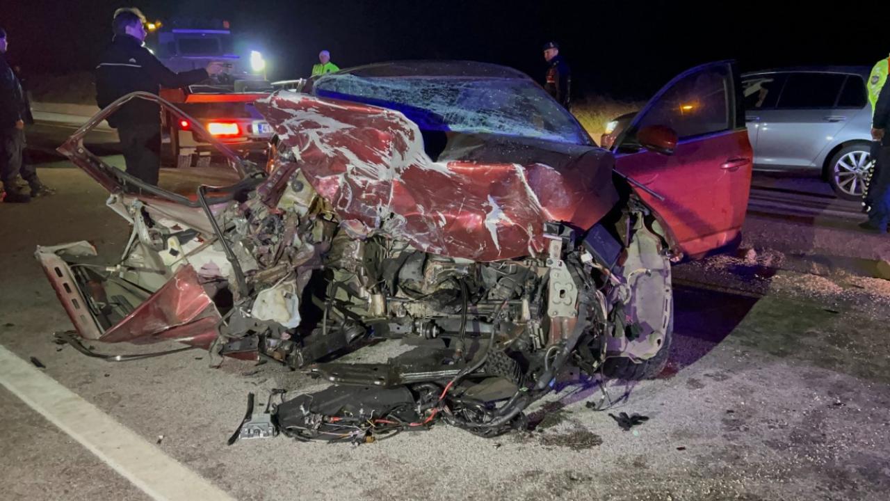 Çanakkale’de Katliam Gibi Kaza:5 ölü, 1 yaralı