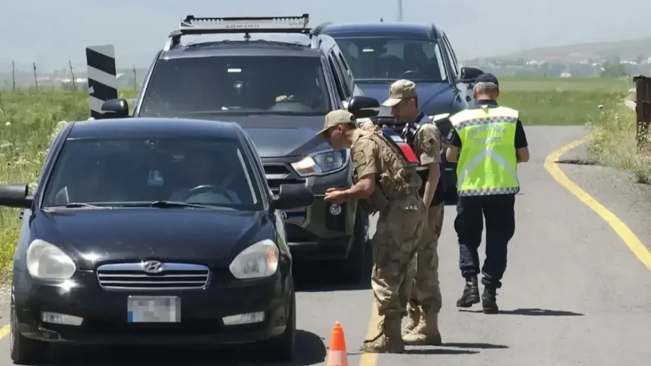 Ceza Yazdılar, Şehit Babası Olduğunu Öğrenince Ücreti Kendileri Ödediler