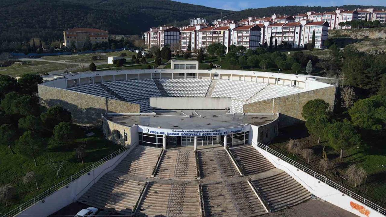 Menteşe İlçesi’nde Bulunan Şadan Gökovalı Açık Hava Tiyatrosu Yenileniyor