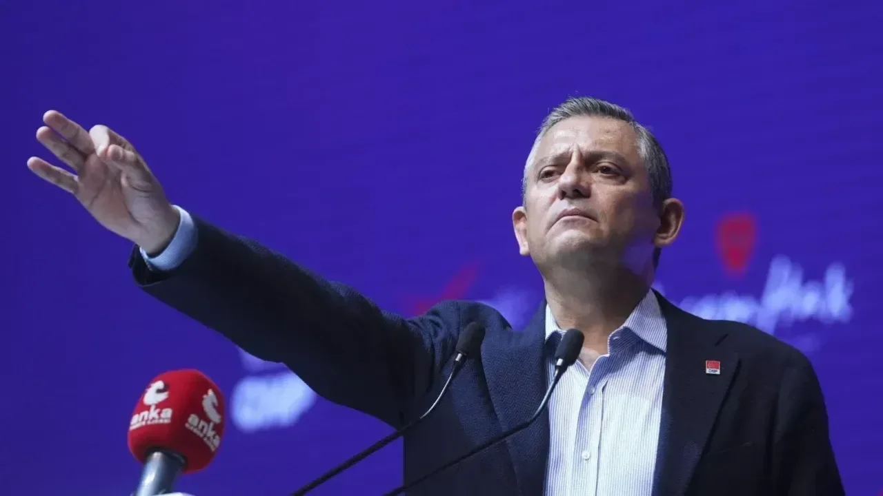 Özgür Özel: KHK Mağduriyetlerini 2026’da Gündeme Alacağız