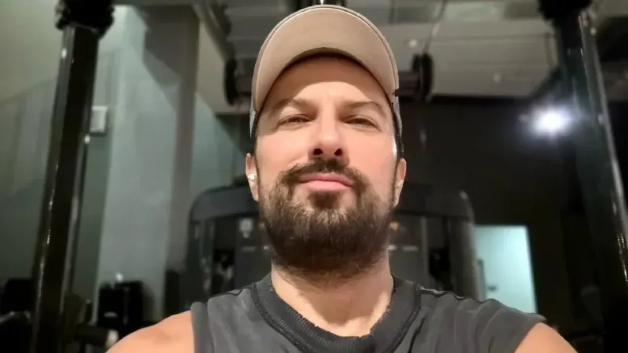 Tarkan Konser Hazırlıklarına Spor Yaparak Hazırlanıyor