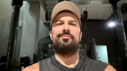 Tarkan Konser Hazırlıklarına Spor Yaparak Hazırlanıyor
