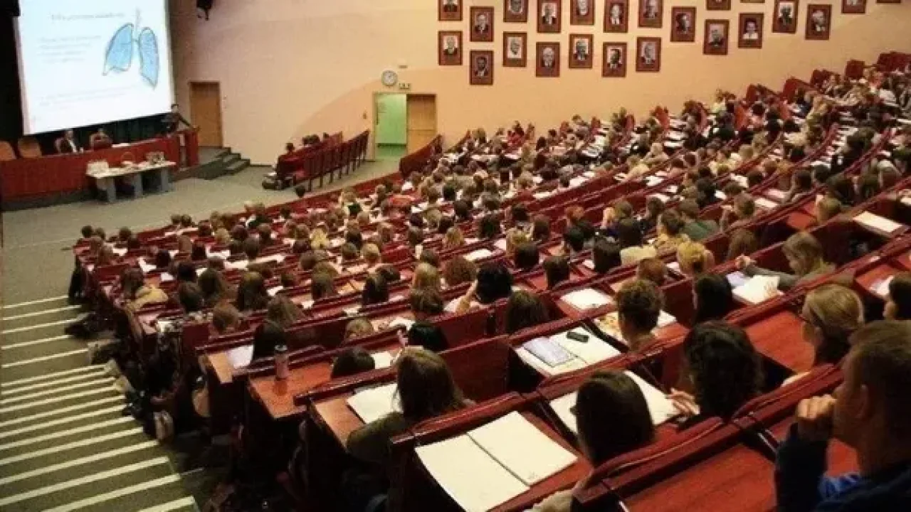 Üniversitelerden Atılanlar İçin Af Gündemde