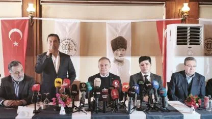 BAŞKAN ARAS GAZETECİLERLE BULUŞTU