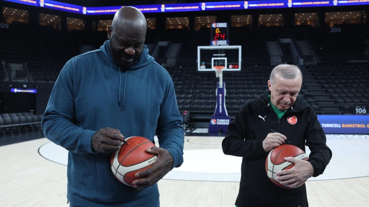 Cumhurbaşkanı Erdoğan, NBA'in efsanesiyle aynı parkede