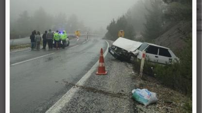 Otobüs ile Tofaş otomobil çarpıştı